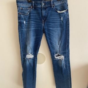 American Eagle men’s jeans